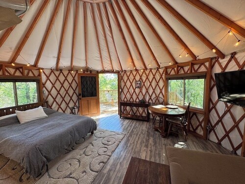 Luxury Yurt in Mineral Wells
