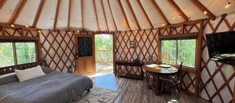 Luxury Yurt in Mineral Wells