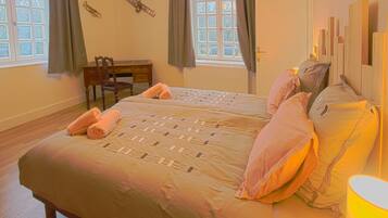 6 Schlafzimmer, Bügeleisen/Bügelbrett, Reisekinderbett, kostenloses WLAN
