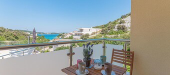 5 bedroom stunning home in Zatoglav