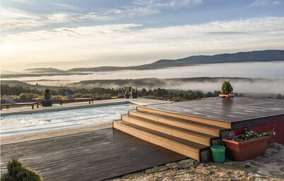 Amazing home in Navarredonda de Gredos
