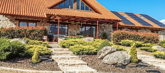 Amazing home in Navarredonda de Gredos