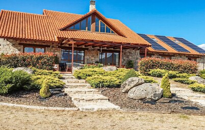 Amazing home in Navarredonda de Gredos