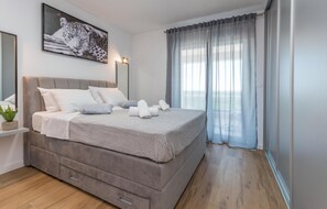 4 Schlafzimmer, Bügeleisen/Bügelbrett, Reisekinderbett, kostenloses WLAN