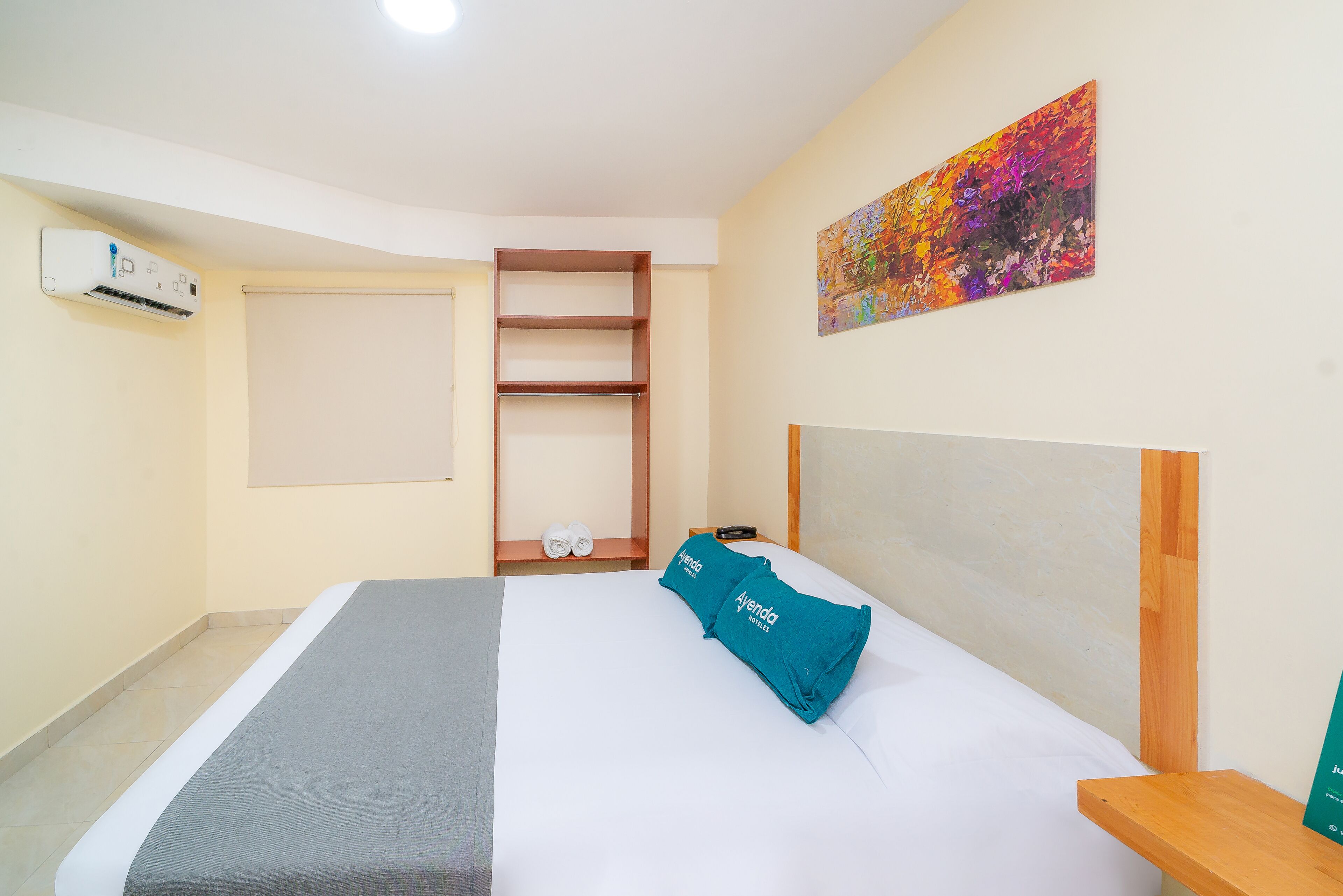 double room | hypo-allergenic bedding, free wifi, bed sheets