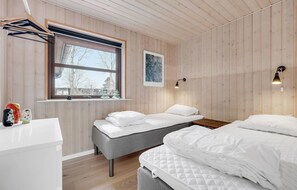 4 chambres, lit de bébé portatif, accès au Wi-Fi (inclus)