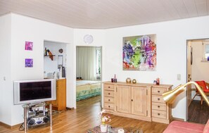 Travel crib, free WiFi, bed sheets - Awesome apartment in Goslar with WiFi (Goslar)