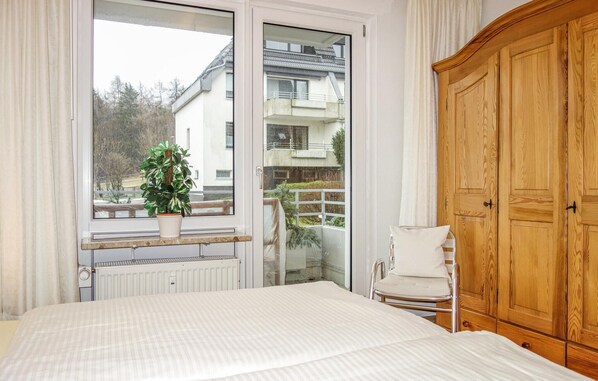 Reisekinderbett, kostenloses WLAN, Bettwäsche