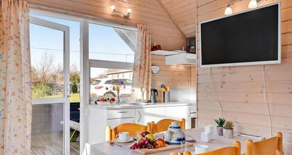 Amazing home in Struer with kitchen