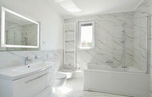 Bathtub, hair dryer