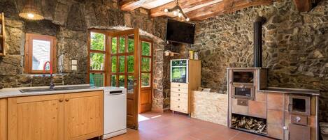 Frigorífic, rentaplats i cafetera i tetera