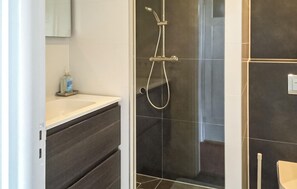 Shower - Stunning home in Bergen aan Zee (Bergen aan Zee)