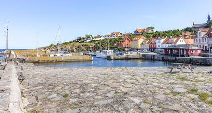 Gorgeous home in Gudhjem with WiFi