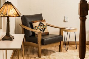 Interior - Owl Chalet - 1950's Cabin close to hiking, creek, and brewery! (Rollinsville)