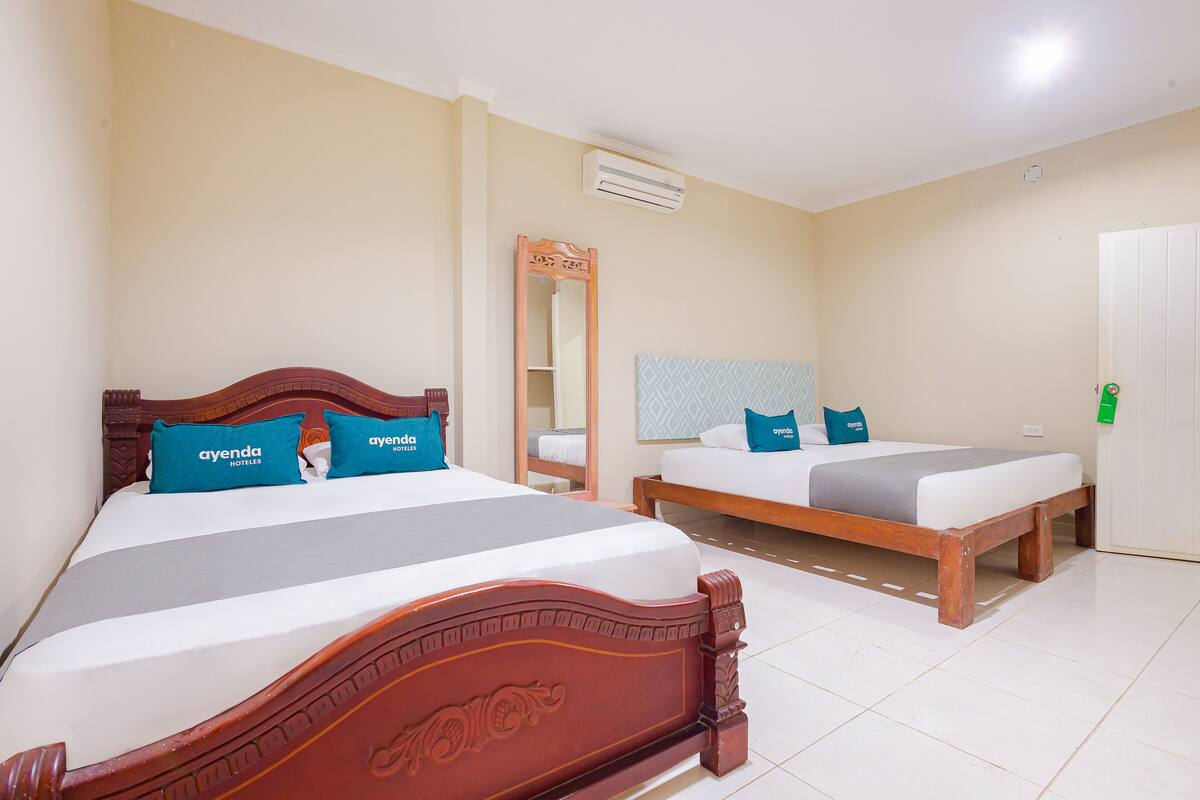 Hypo-allergenic bedding, free WiFi, bed sheets