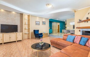 Smart-TV, Tischtennisplatte