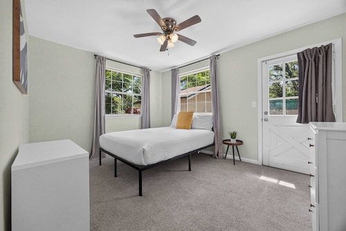 Pure GOLD on Emerald Isle - 4BR, Patio, WIFI