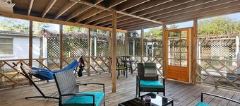 *Pure GOLD on Emerald Isle*- 4BR, Patio, WIFI