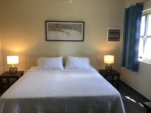 1 quarto, Wi-Fi de cortesia, roupa de cama