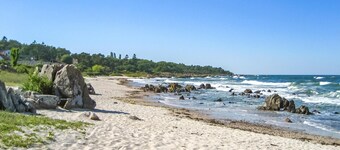 Nice home in Allinge with kitchen