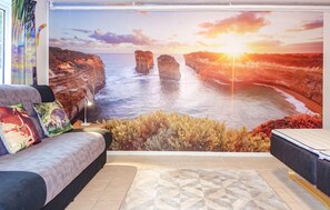 4 bedrooms, travel crib, free WiFi - Nice home in Allinge with kitchen (Allinge)