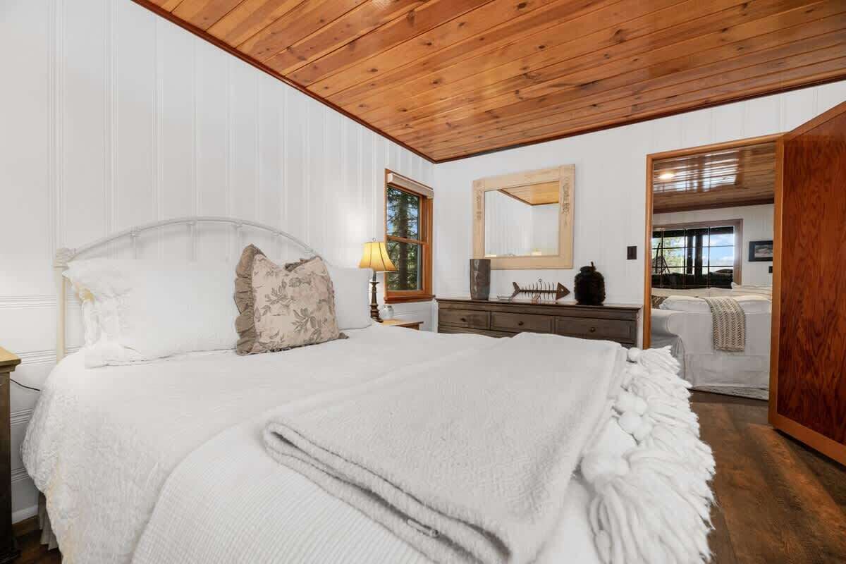 4 Schlafzimmer, Bügeleisen/Bügelbrett, kostenloses WLAN, Bettwäsche