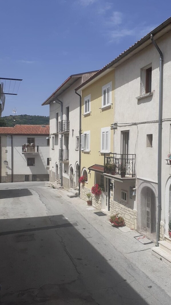 Exterior - House in the mountains (Colle Giovenchi)
