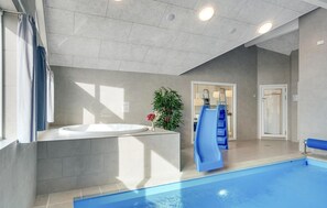 Indoor pool - Nice home in Sydals with kitchen (Sydals)