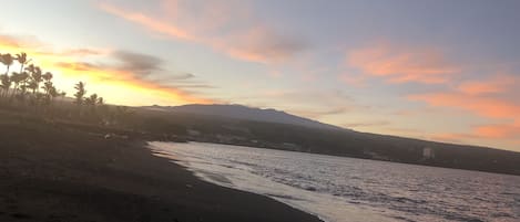 Una spiaggia nelle vicinanze