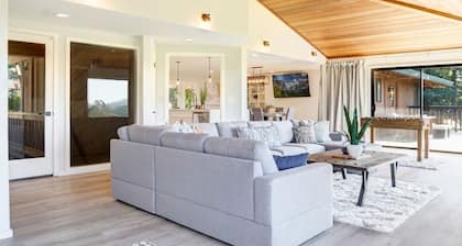 Annadel House Retreat- Stunning Wine Country Luxe!