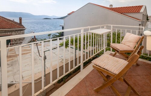 2 bedroom gorgeous home in Blace