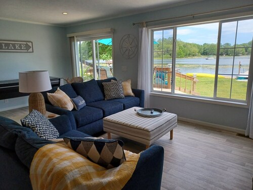 New Construction 3 Bed/2 Bath Home on Beautiful Nyona Lake Sleeps 9 Pet Friendly