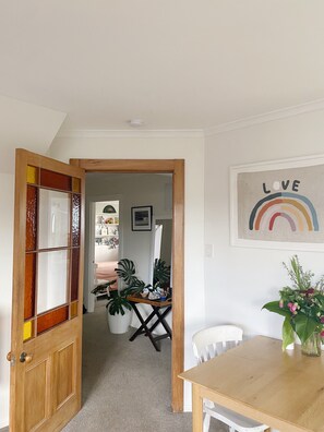 Dining - Oasis in the village (Mangawhai)
