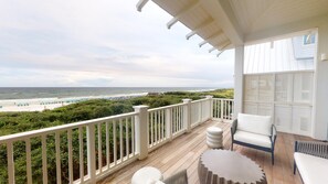 House, 3 Bedrooms | Terrace/patio