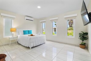 3 chambres, fer et planche à repasser, Wi-Fi, literie fournie