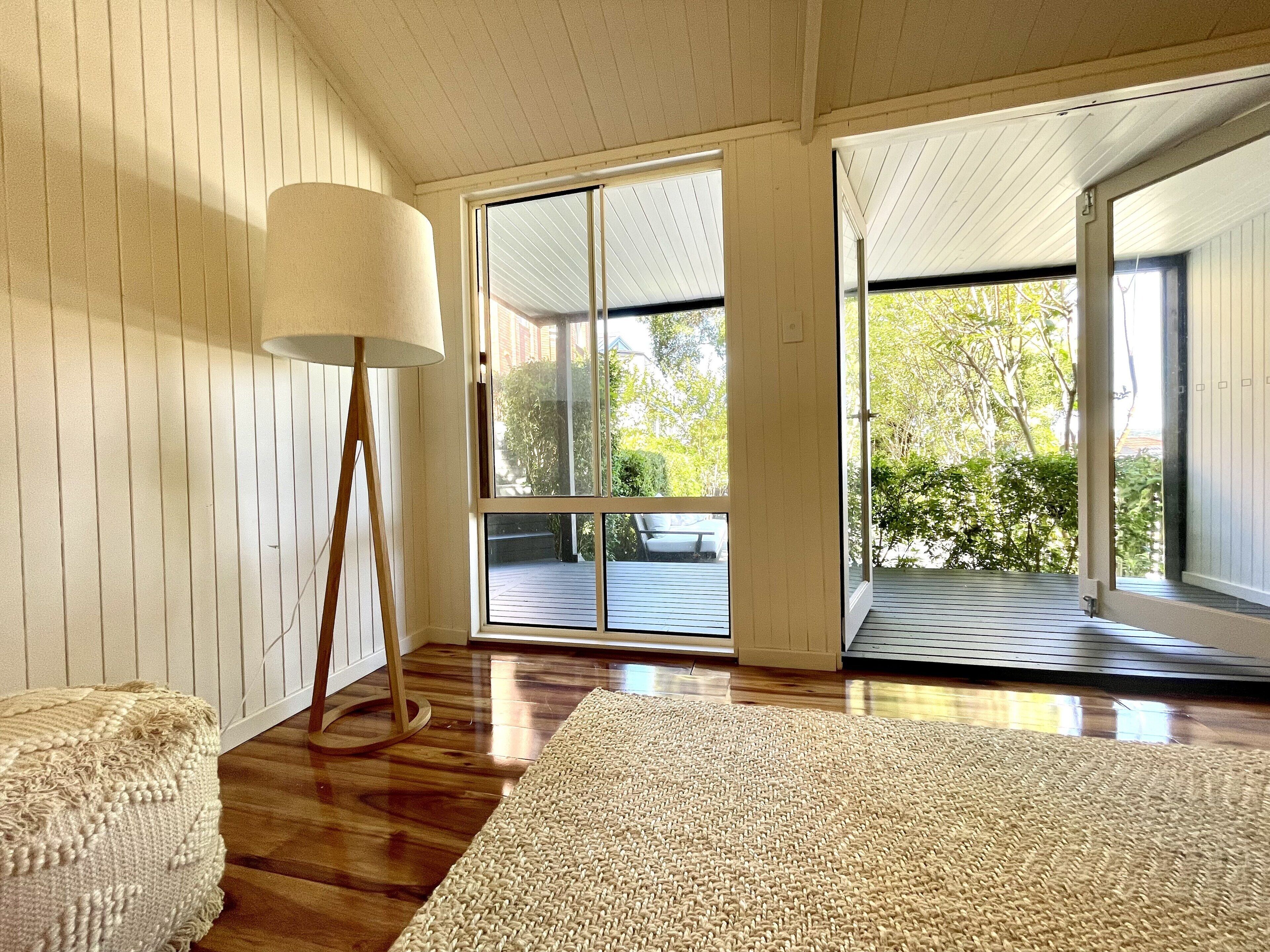 Luxury centrally located one-of-a-kind apartment amazing water views +  studio — image 16