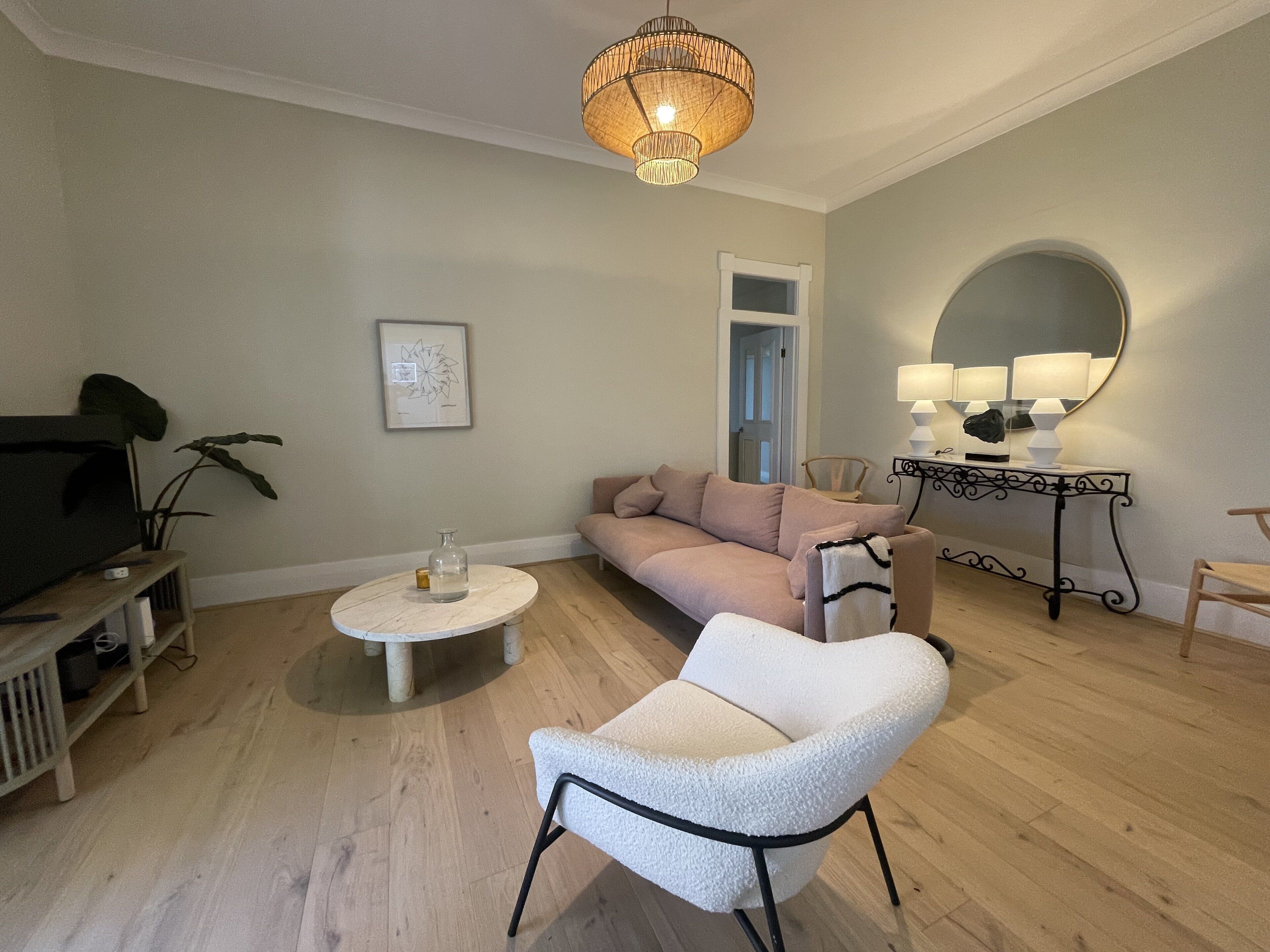 Luxury centrally located one-of-a-kind apartment amazing water views +  studio — image 10