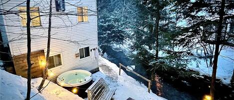 Baignoire à remous extérieure