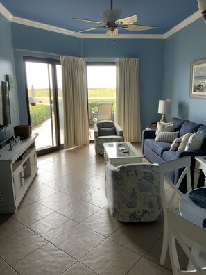 TV, DVD player - Fall at the beach! Dates open. Phoenix VII unit. Just steps to Pool and Beach! (Orange Beach)