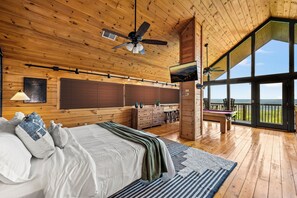 2 camere, una scrivania, ferro/asse da stiro, culla da viaggio