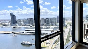 Căn hộ có tầm nhìn toàn cảnh, 2 phòng ngủ | Quang cảnh từ phòng