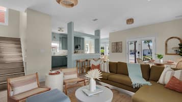 Smart-TV, Videospiele, DVD-Player, Tischtennisplatte