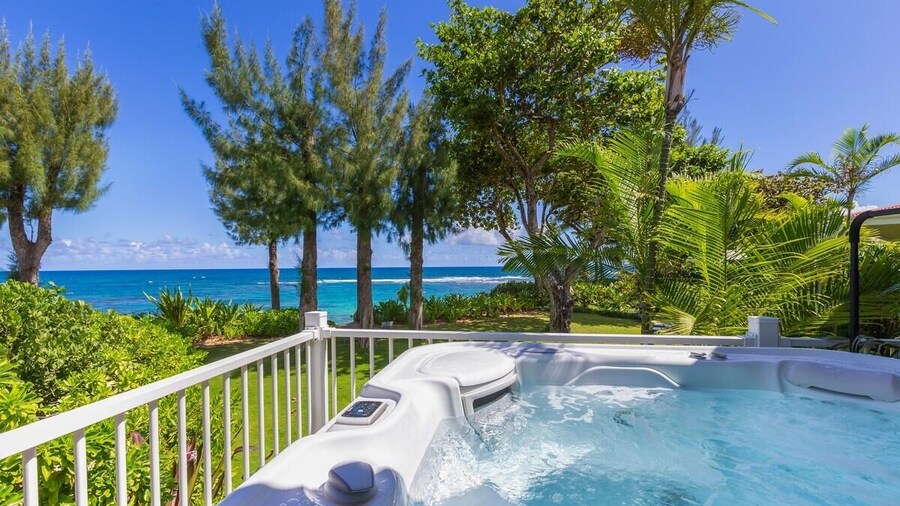 Camp Alealea 6 Bedroom Home by RedAwning