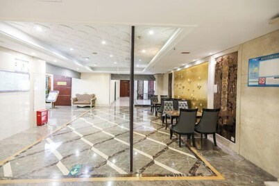 Wenzhou Lima Business Hotel (Binhai Industrial Park Branch, Wenzhou Longwan Airport)