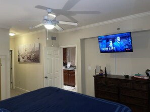 2 bedrooms, iron/ironing board, WiFi