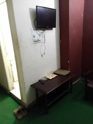 Dobbelt- eller tomannsrom – standard | Strykejern/-brett, wi-fi (inkludert) og sengetøy