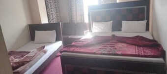 Al-Azam Hotel & Restaurant