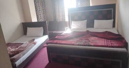 Al-Azam Hotel & Restaurant