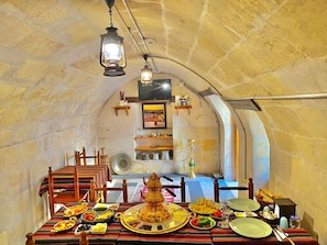 Free daily full breakfast