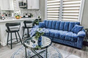 Smart-TV, Kamin, Drucker